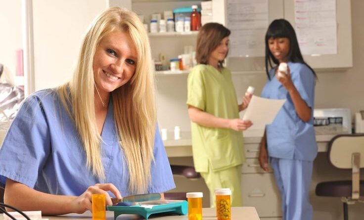 Pharmacy vs. Nursing vs. Medical Lab: Which Career is Best